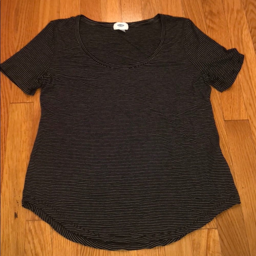 Old Navy black & white striped tee